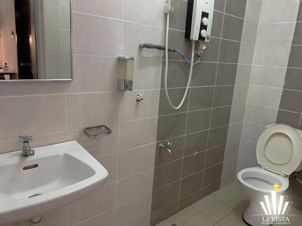 Malim Melaka Homestay Екстериор снимка